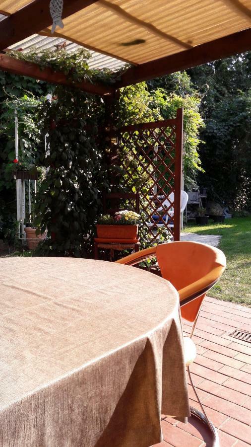 Wohnung Fuer Monteure Und Messebauer Algermissen Екстер'єр фото